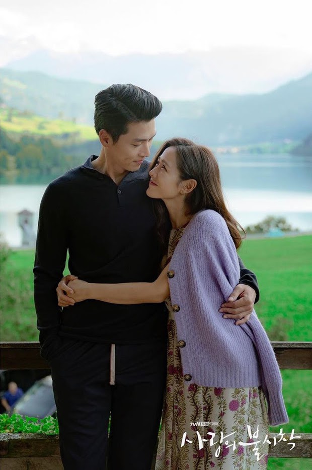 Son Ye Jin - Hyun Bin revealed wedding photos, was harmed by Song Hye Kyo fans, making netizens angry? - Photo 1