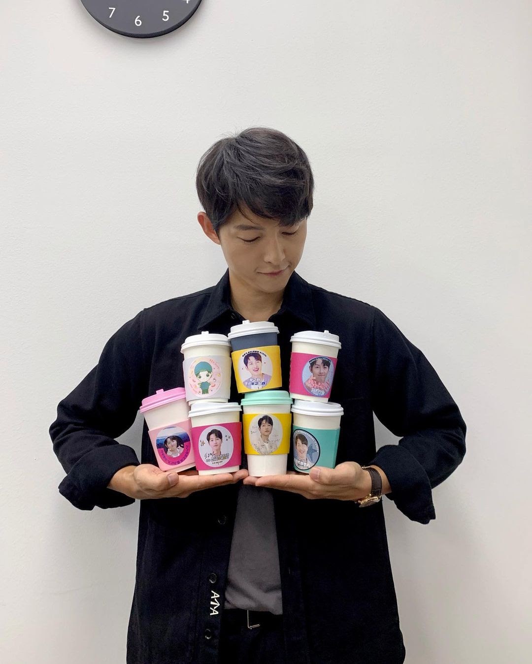 Song Joong Ki shows a calm attitude when Song Hye Kyo is constantly in love with young men - Photo 8