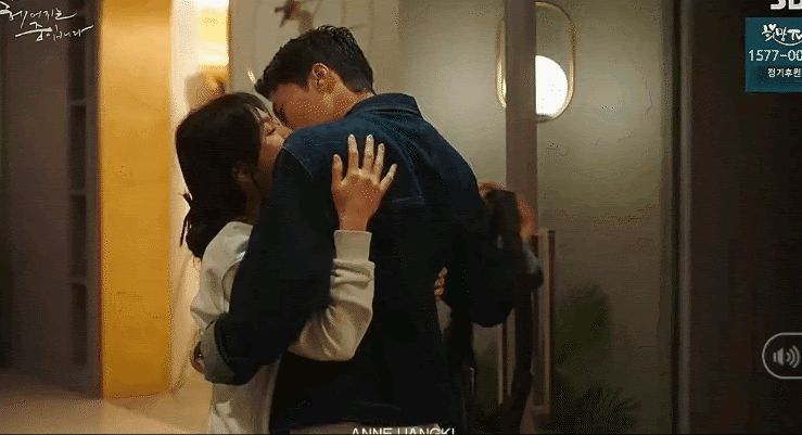 Song Hye Kyo kissed Jang Ki Yong so intensely that she couldn't breathe and the secret behind the scenes was shocking - Photo 2