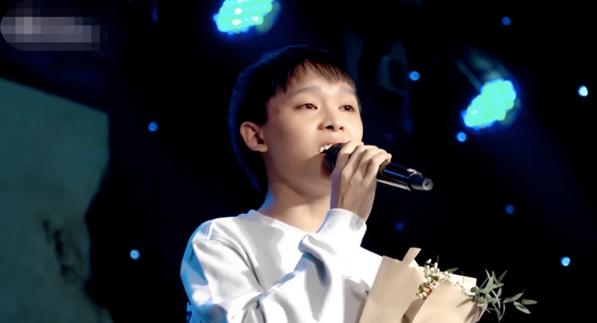 Hồ Văn Cường tái xuất với diện mạo lạ lẫm, nghi vấn đã tìm được bến đỗ mới? - Hình 3