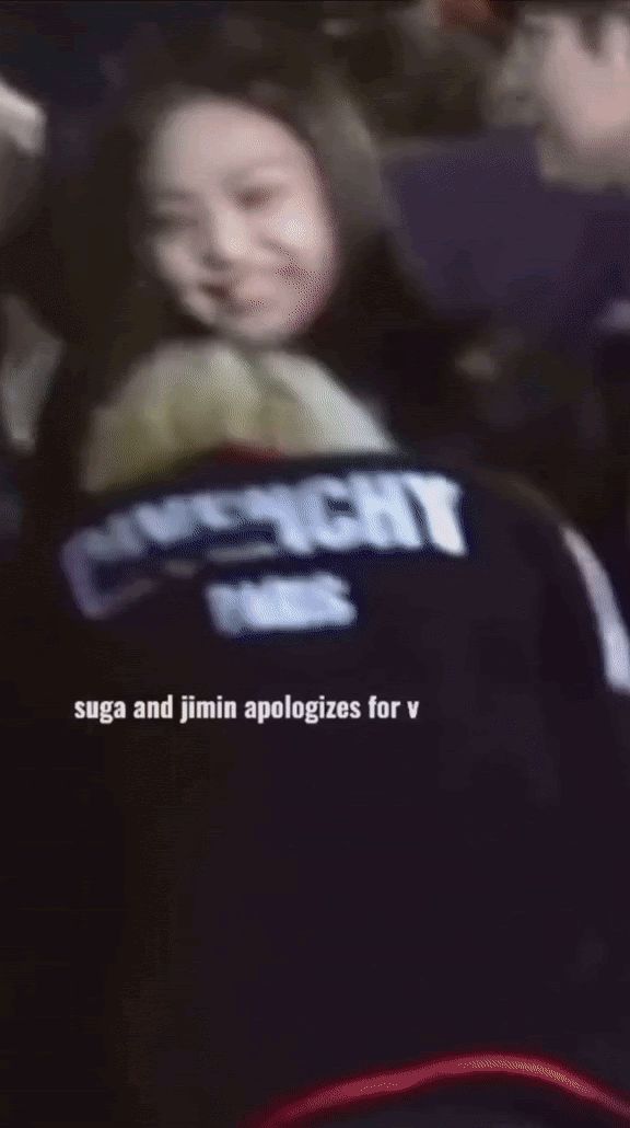 Jennie (BLACKPINK) bumped her face into V's "sensitive part" (BTS), the sisters kept laughing? - Photo 2