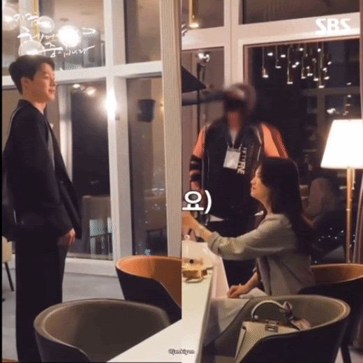 Song Hye Kyo and Jang Ki Yong are "sticky like sam" backstage, publicly "dating" with an action - Photo 4