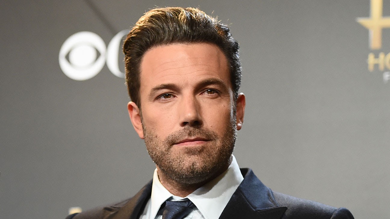 Ben Affleck - The famous rich "Batman" was "beautiful" by Hot girl Nivine Jay, making Netizen laugh out loud - Photo 3