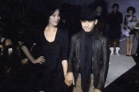 Luu Gia Linh - Tony Leung Trieu Vy and funny moments on the catwalk standard "born a couple" - Photo 2