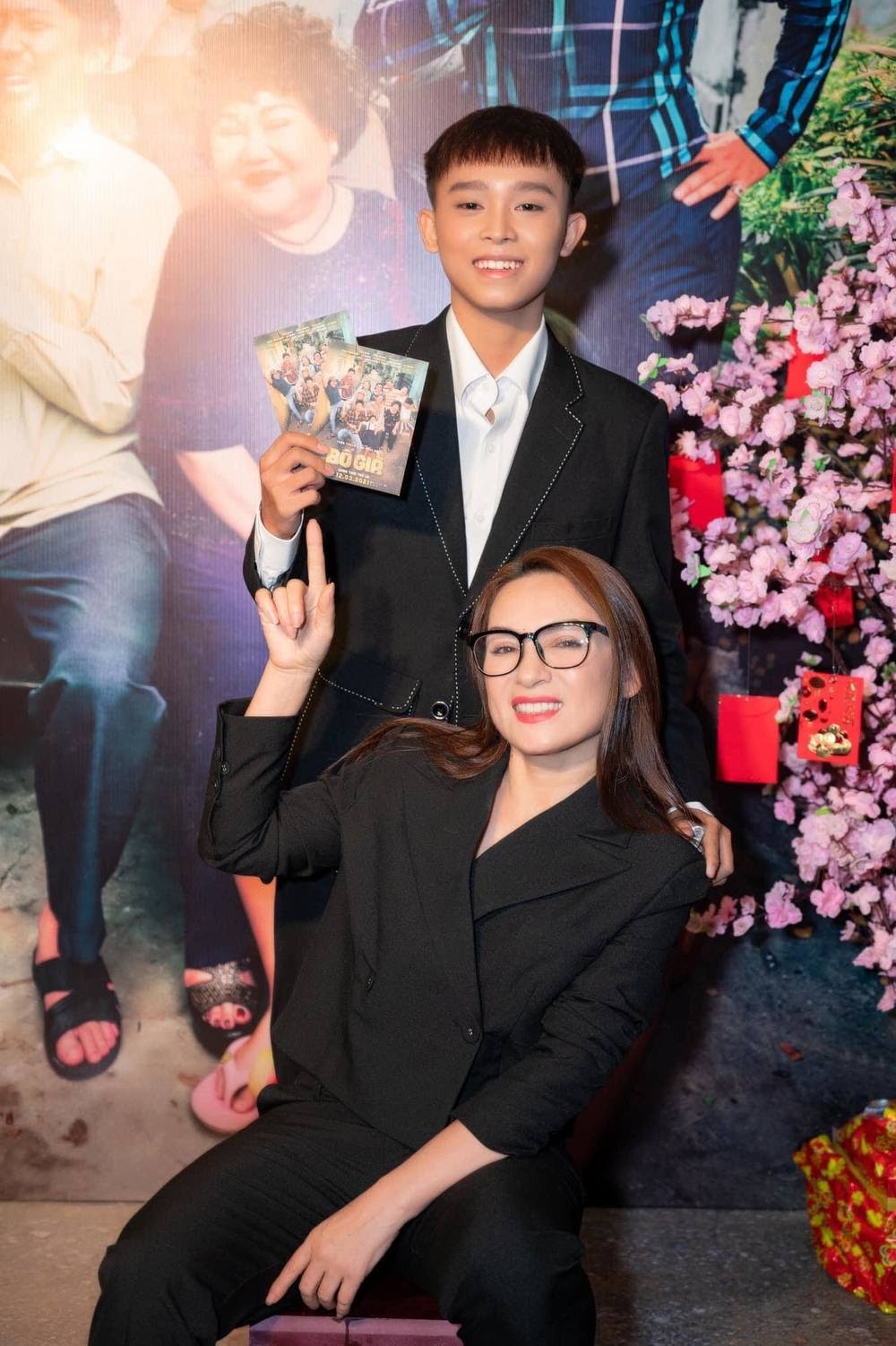 Phi Nhung sends her best wishes to Ho Van Cuong's son: Good exam, be a mother's child, nothing is impossible - Photo 5.