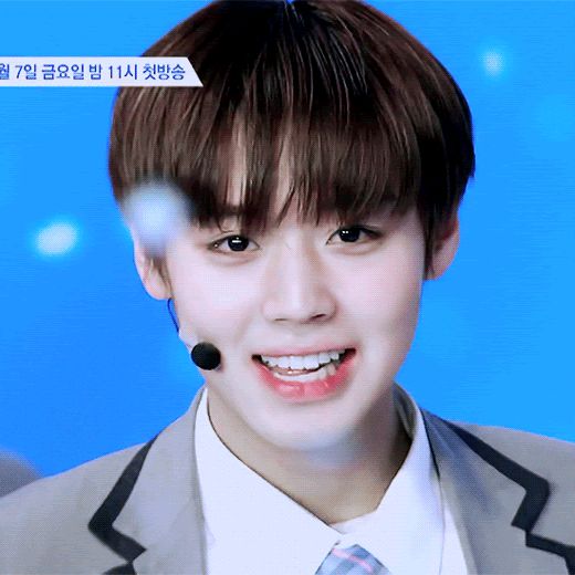 Park Ji Hoon (Wanna One) bị tố ngoại tình, bay lắc với dàn thực tập sinh nữ - Hình 1