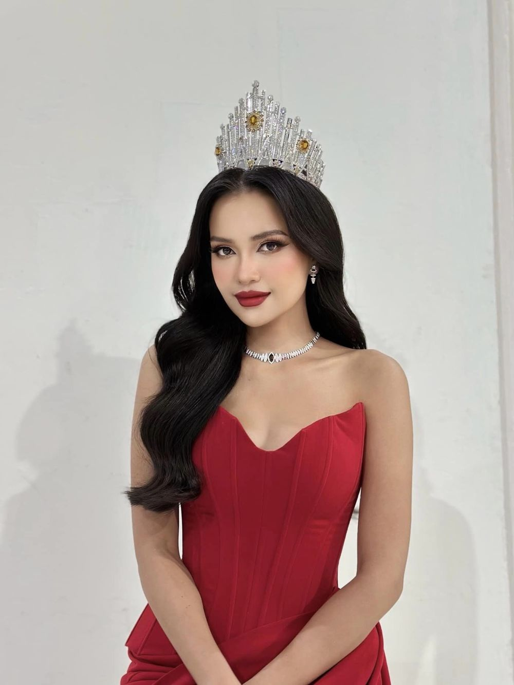 Chủ tịch Miss Universe 'gửi tín hiệu' đăng quang cho Thailand: Bản sao thứ 2 của ông Nawat - Engfa? - Hình 8