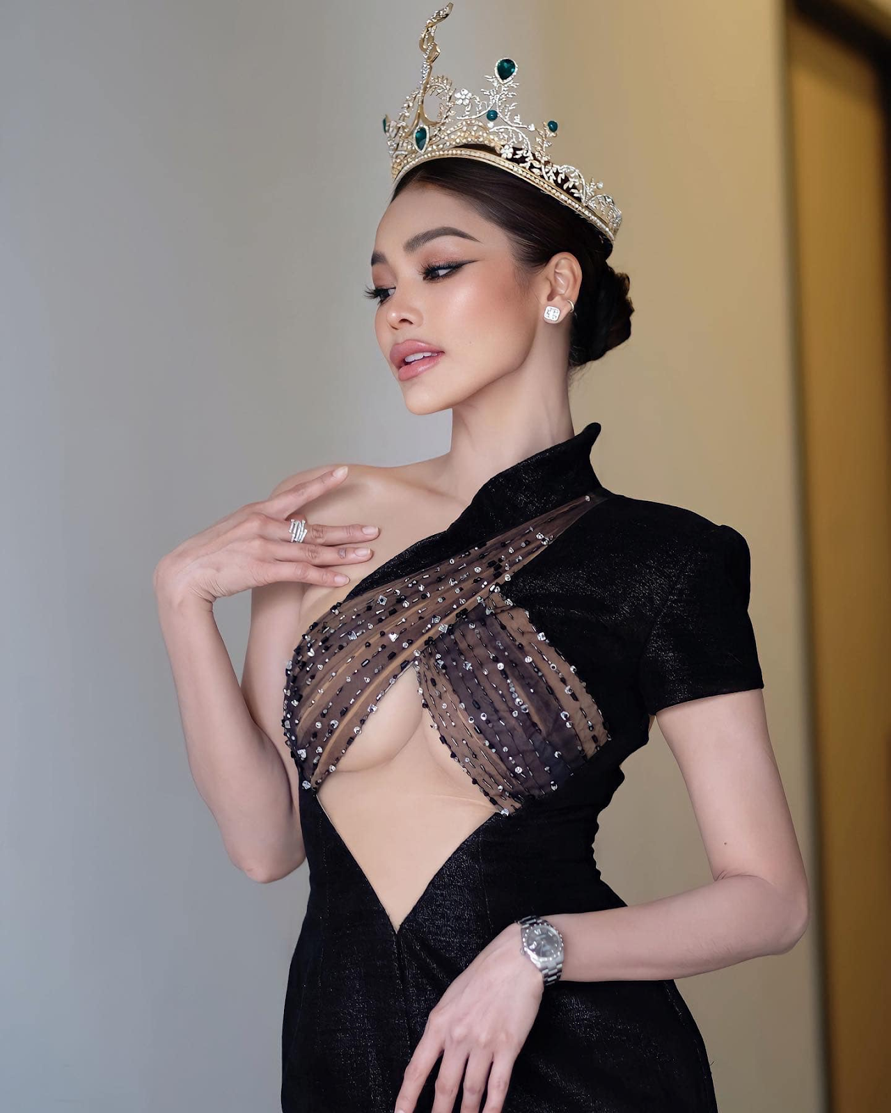 Engfa Waraha không dự sự kiện trọng đại, ông Nawat lại quay xe đối xử bạc bẽo với con cưng - Hình 9