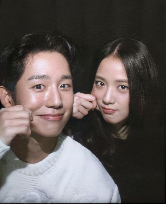 Jisoo (BLACKPINK) lộ ảnh được Jung Hae In hôn lên tóc cực tình, ngầm khẳng định hẹn hò? - Hình 1