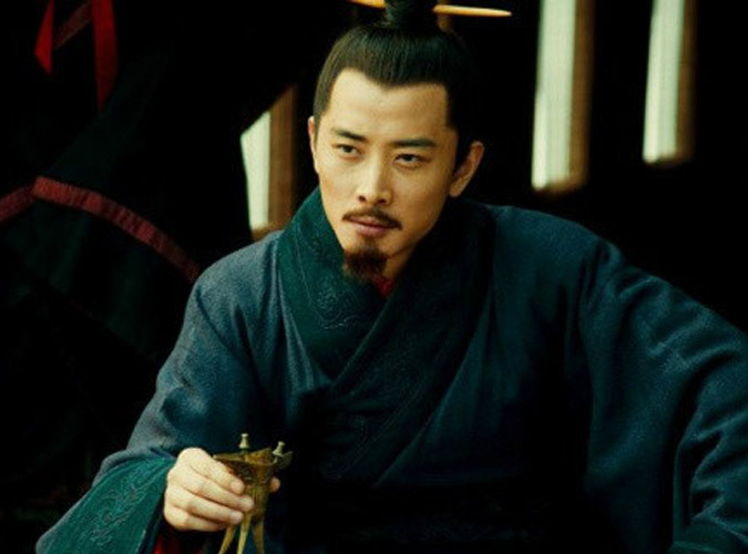 La Tấn: Thường xuyên bị đồn thân mật quá mức cùng bạn diễn, hôn nhân với Đường Yên rạn nứt - Hình 6