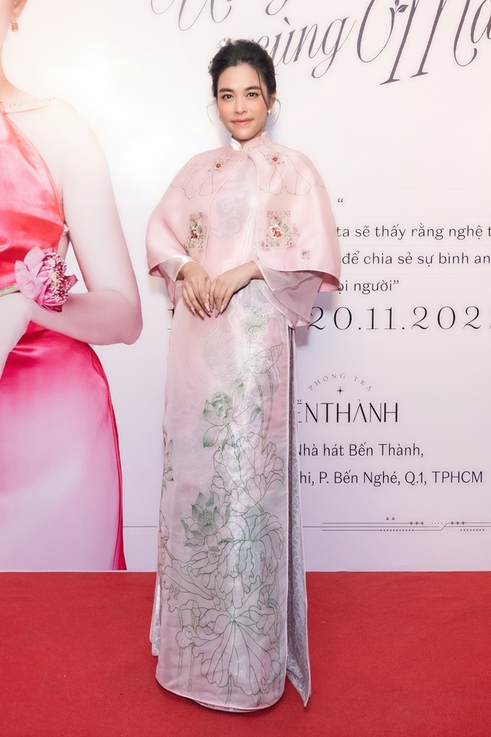 Hoàng tử xiếc Quốc Nghiệp thành ô sin đưa vợ đi chạy show: Giữ đúng lời hứa để bà xã tỏa sáng - Hình 12