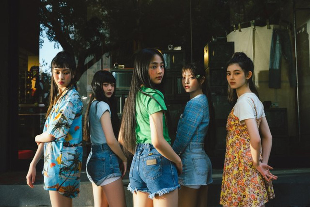 NewJeans surpassed BLACKPINK to become the hottest girl group of the month, "Hac Huong storm" has stopped raging? - Photo 2