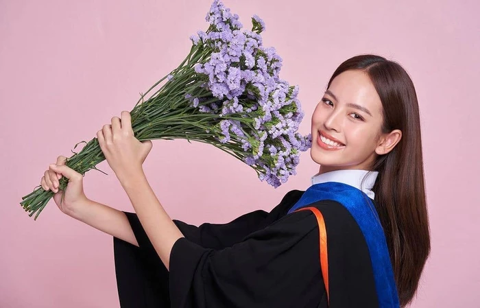 Nychaa Nuttanicha: Từ cô nàng ngọt ngào thành ái nữ gợi cảm, hẹn hò với bạn trai hơn 10 tuổi - Hình 11