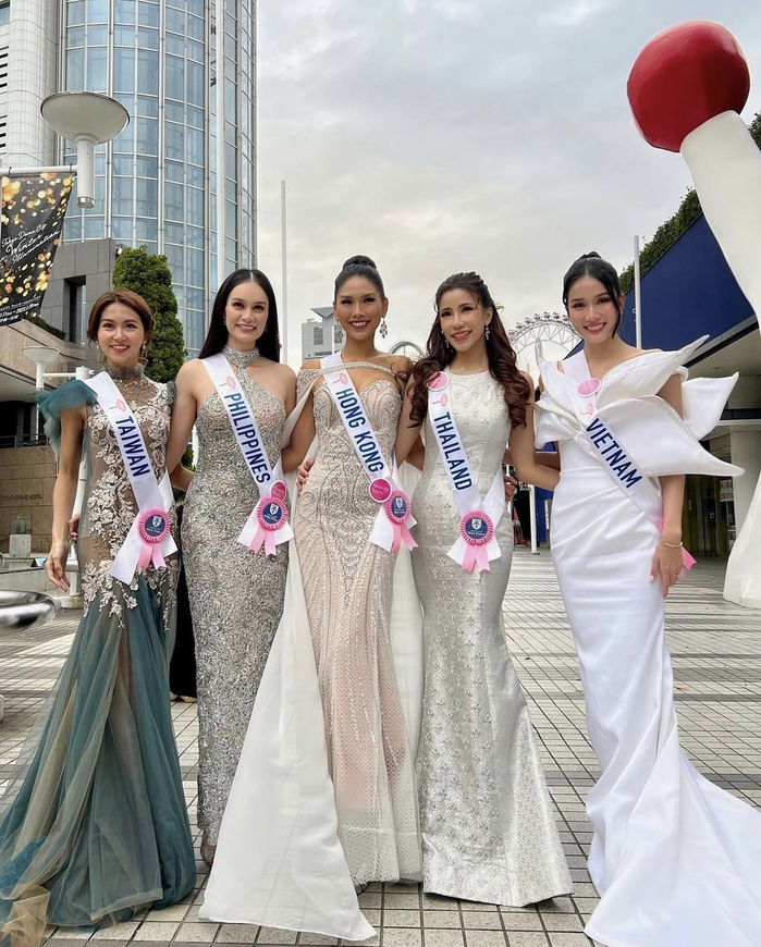 Phương Anh được bà trùm Hoa hậu sang Nhật ủng hộ trước thềm MI 2022, còn hứa đem vương miện về - Hình 10