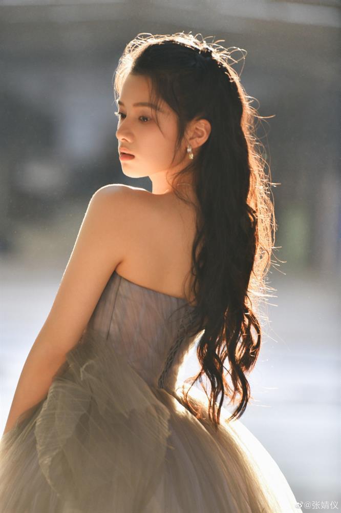 Trần Phi Vũ - Trương Tịnh Nghi tiếp tục yêu đương, lộ mối quan hệ bí ẩn với Châu Tấn và Trần Khôn? - Hình 11