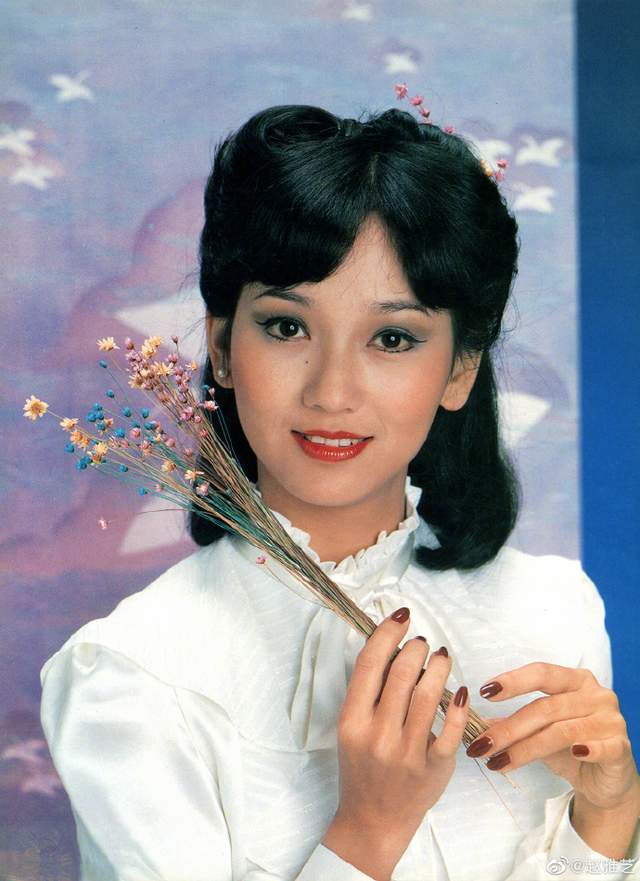 Triệu Nhã Chi gây bão khi tung ảnh thời trẻ - Hình 7