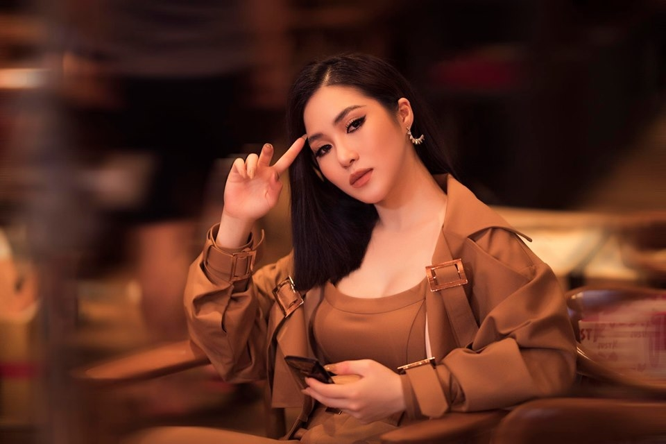 Nghệ sĩ Việt bị trầm cảm: Đan Trường, Hương Giang suýt tự vẫn, Hương Tràm tự làm đau chính mình - Hình 4