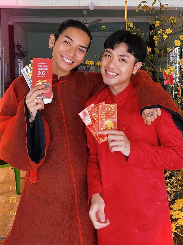 Same-sex love BB Tran shows off a 'cool' photo, the reaction of the online community is surprising - Photo 5