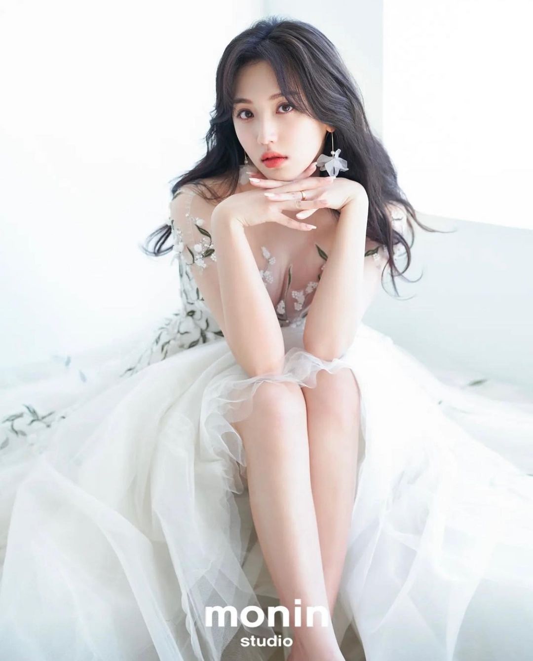 Yejun and T-ae get married, Korean entertainment industry "explodes" with good news - Photo 5