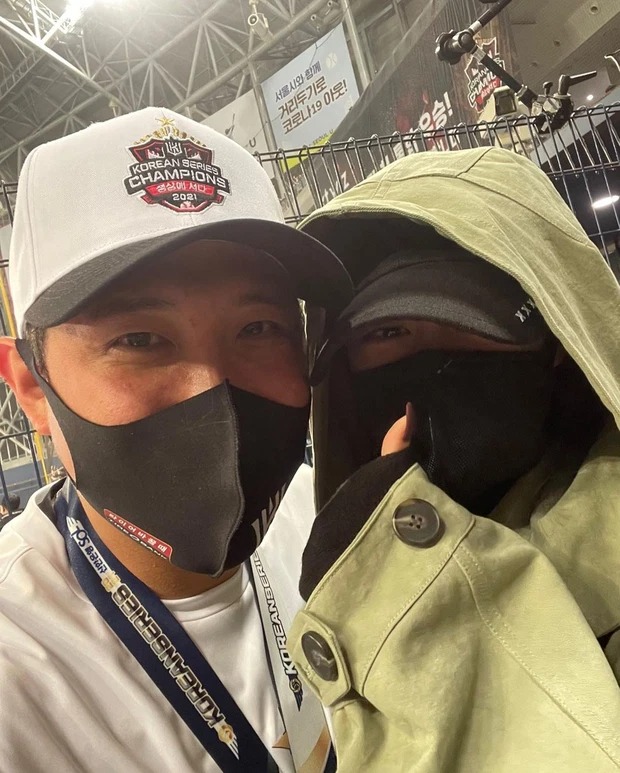 Yejun and T-ae get married, Korean entertainment industry "explodes" with good news - Photo 8