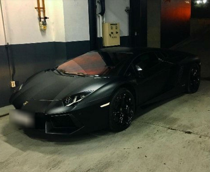 G-Dragon and his collection of billion-dollar supercars make people admire - Photo 6
