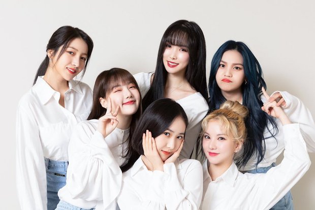 HYBE favors LE SSERAFIM too much, drowning both GFriend and 10-year seniors to raise "BTS's sister" - Photo 4
