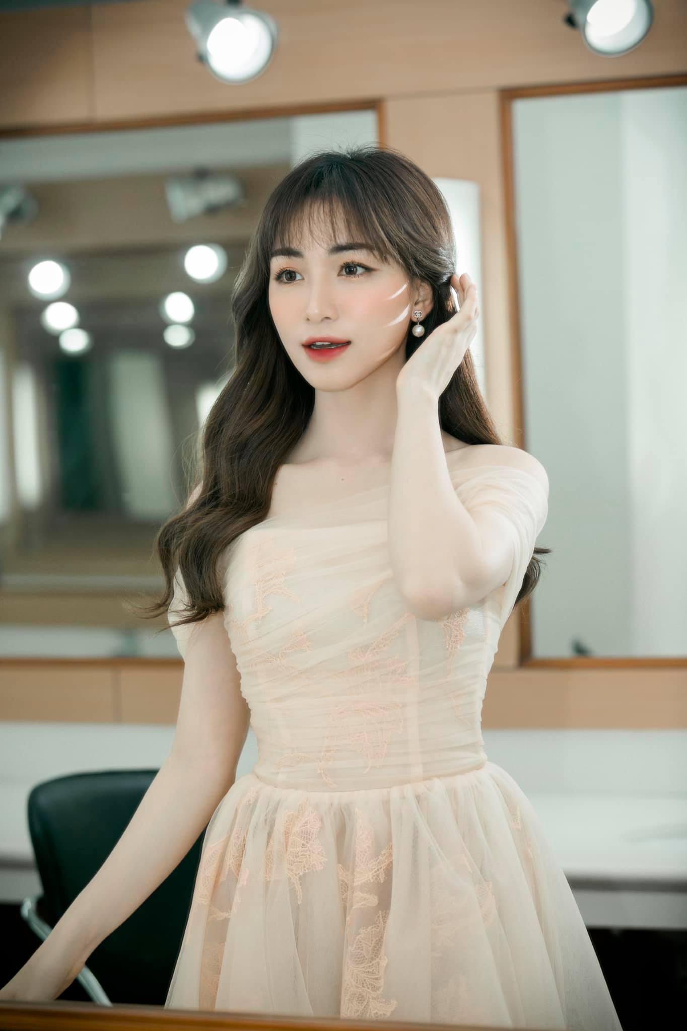 Thiếu gia Minh Hải có hạnh phúc mới sau khi chia tay Hoà Minzy: 'Cảm ơn ai đó' - Hình 2