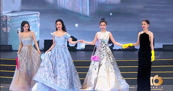 Liu Yifei ignores Yang Mi: What's going on between the two famous beauties? - Photo 2