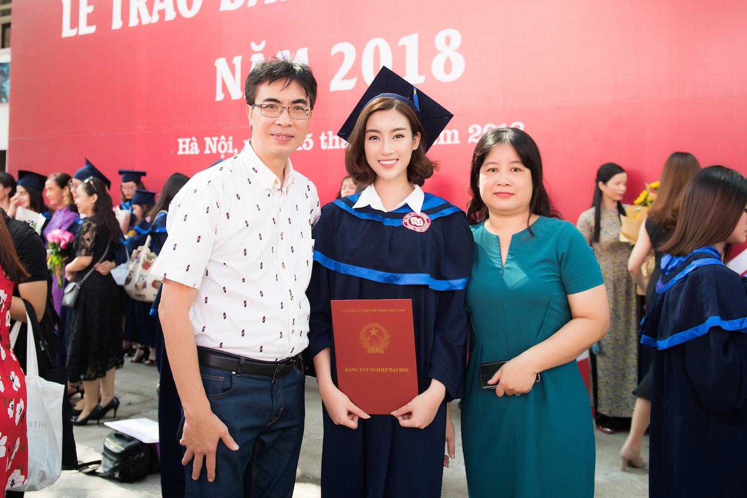 Đỗ Mỹ Linh - Hoa hậu nghèo nhất Việt Nam sau 6 năm đăng quang giờ ra sao? - Hình 2