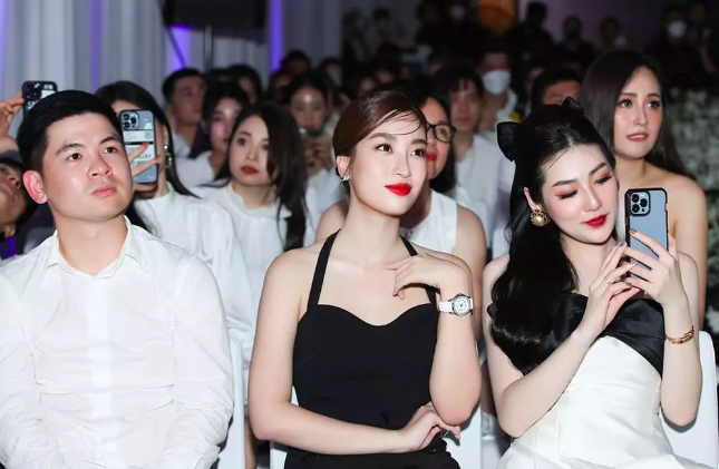 Đỗ Mỹ Linh và dàn mỹ nhân bước chân vào hào môn, được chồng đại gia cưng như trứng mỏng - Hình 2