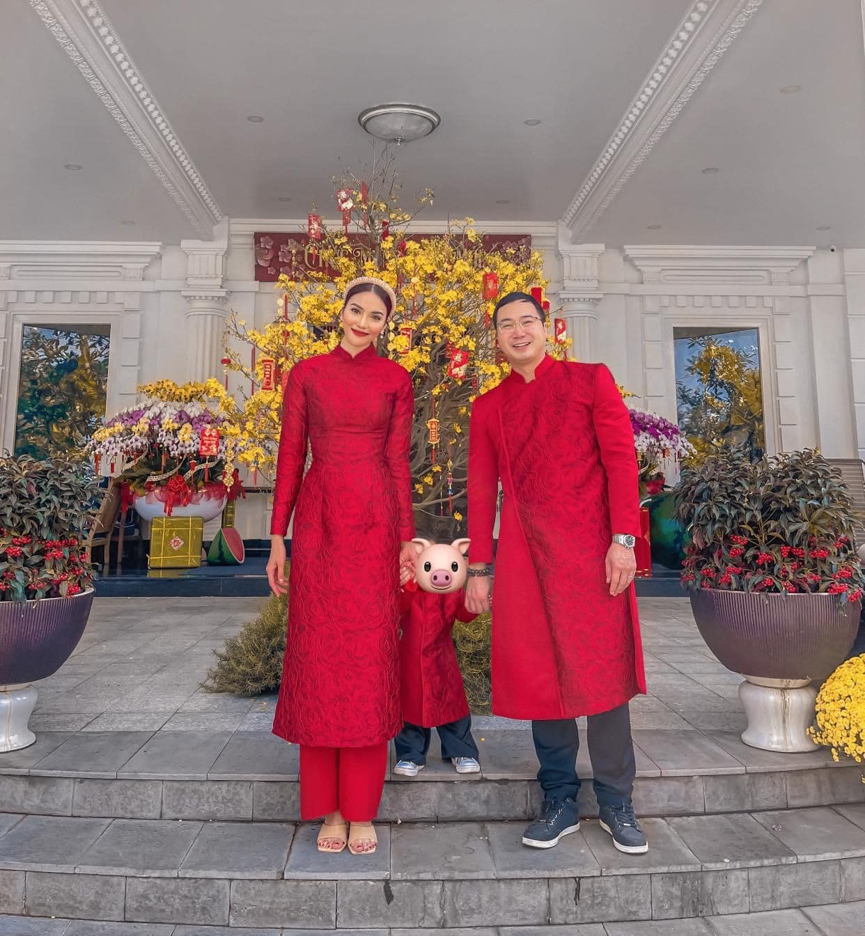 Đỗ Mỹ Linh và dàn mỹ nhân bước chân vào hào môn, được chồng đại gia cưng như trứng mỏng - Hình 22
