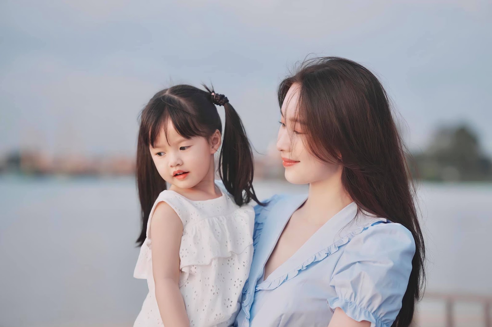 Đỗ Mỹ Linh và dàn mỹ nhân bước chân vào hào môn, được chồng đại gia cưng như trứng mỏng - Hình 11