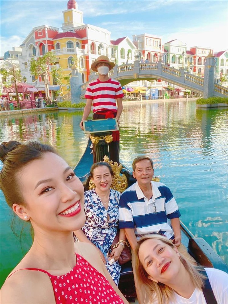 Hoàng Oanh hội ngộ chồng cũ tại Việt Nam sau khi hủy theo dõi Jack Cole vì có tình mới - Hình 5
