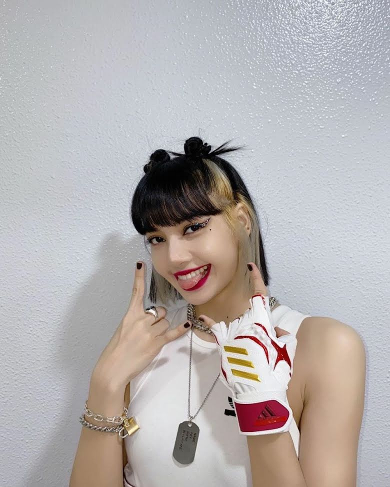 Lisa (BLACKPINK) lộ tình trạng sức khỏe đáng lo ngại trước thềm comeback, fan lo sốt vó - Hình 3