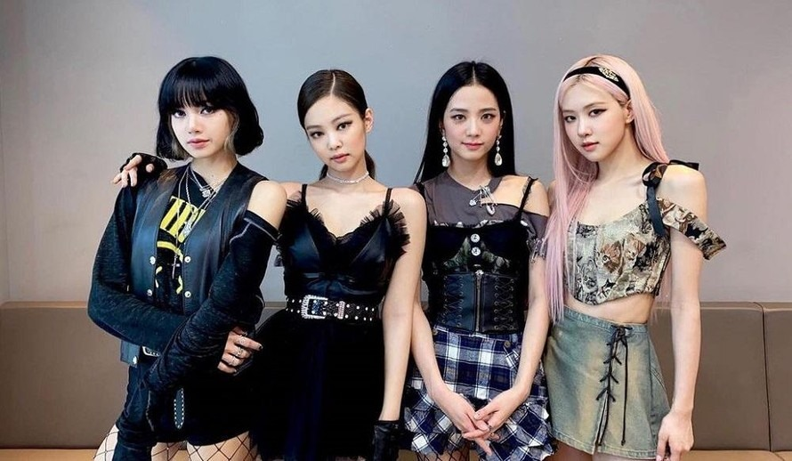 Lisa (BLACKPINK) lộ tình trạng sức khỏe đáng lo ngại trước thềm comeback, fan lo sốt vó - Hình 6