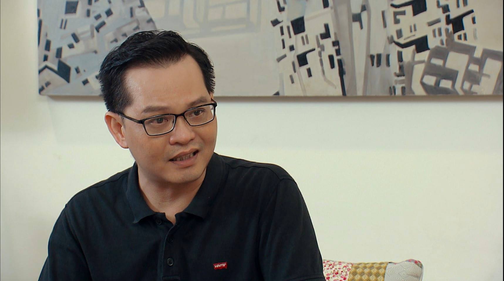 Trung Hiếu - 'gã' giám đốc kiêm NSND, tính hay ngại, 46 tuổi mới thoát ế - Hình 2