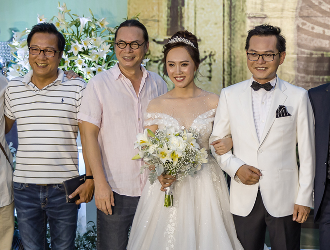 Trung Hiếu - 'gã' giám đốc kiêm NSND, tính hay ngại, 46 tuổi mới thoát ế - Hình 4