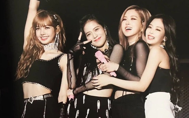 BLACKPINK bằng mặt không bằng lòng, thân thiết chỉ là ngụy tạo, Lisa - Jennie bất mãn ra mặt? - Hình 2