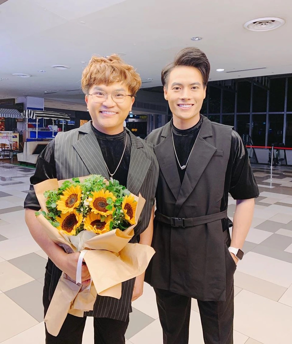 Vo Tan Phat shows off his handwritten letter of dating, is there a new love after denying the relationship with Dai Nghia? - Photo 5