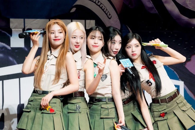 BLACKPINK bị bắt chước trắng trợn, đàn em copy - paste tạo hình, CĐM thi tìm điểm khác nhau - Hình 6