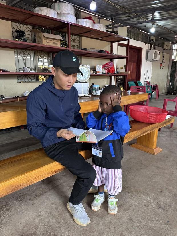 Lôi Con bất ngờ bị Quang Linh Vlogs cấm túc, khóc hết nước mắt vẫn không được chú tha - Hình 4