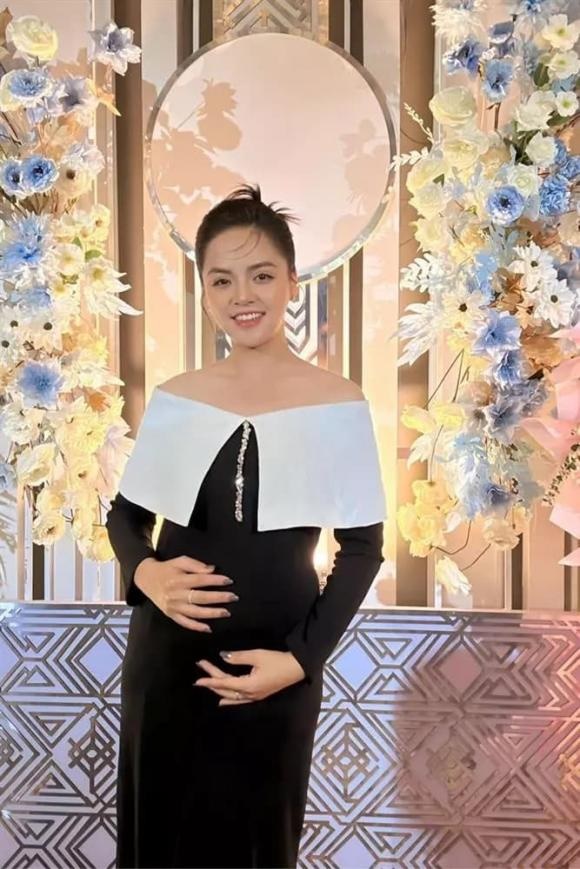 My Wolf Thu Quynh announces the gender of her second child, revealing a coincidence with her first son - Photo 1