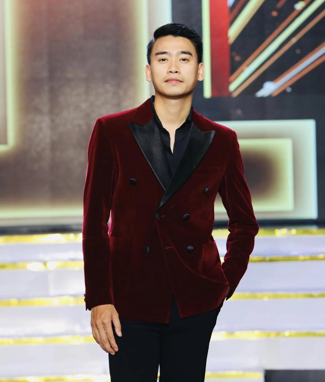Tran Kim Hai: Used to be an assistant actor who was noticed by Ly Hai, but changed his life thanks to the male lead role in Flip Face 6 - Photo 2
