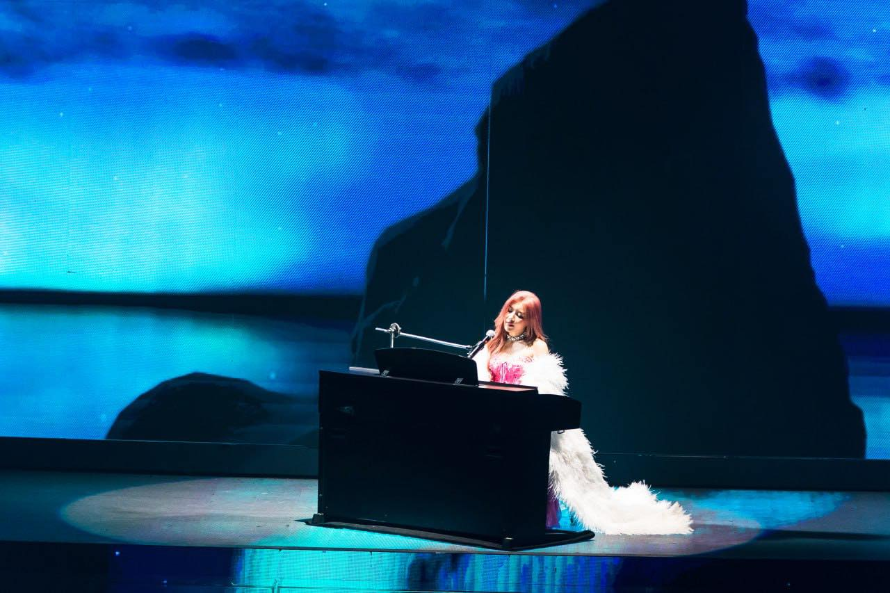 Trang Phap appeared on air. Shes beautiful, the audience wondered where she had been these past years? - Photo 1