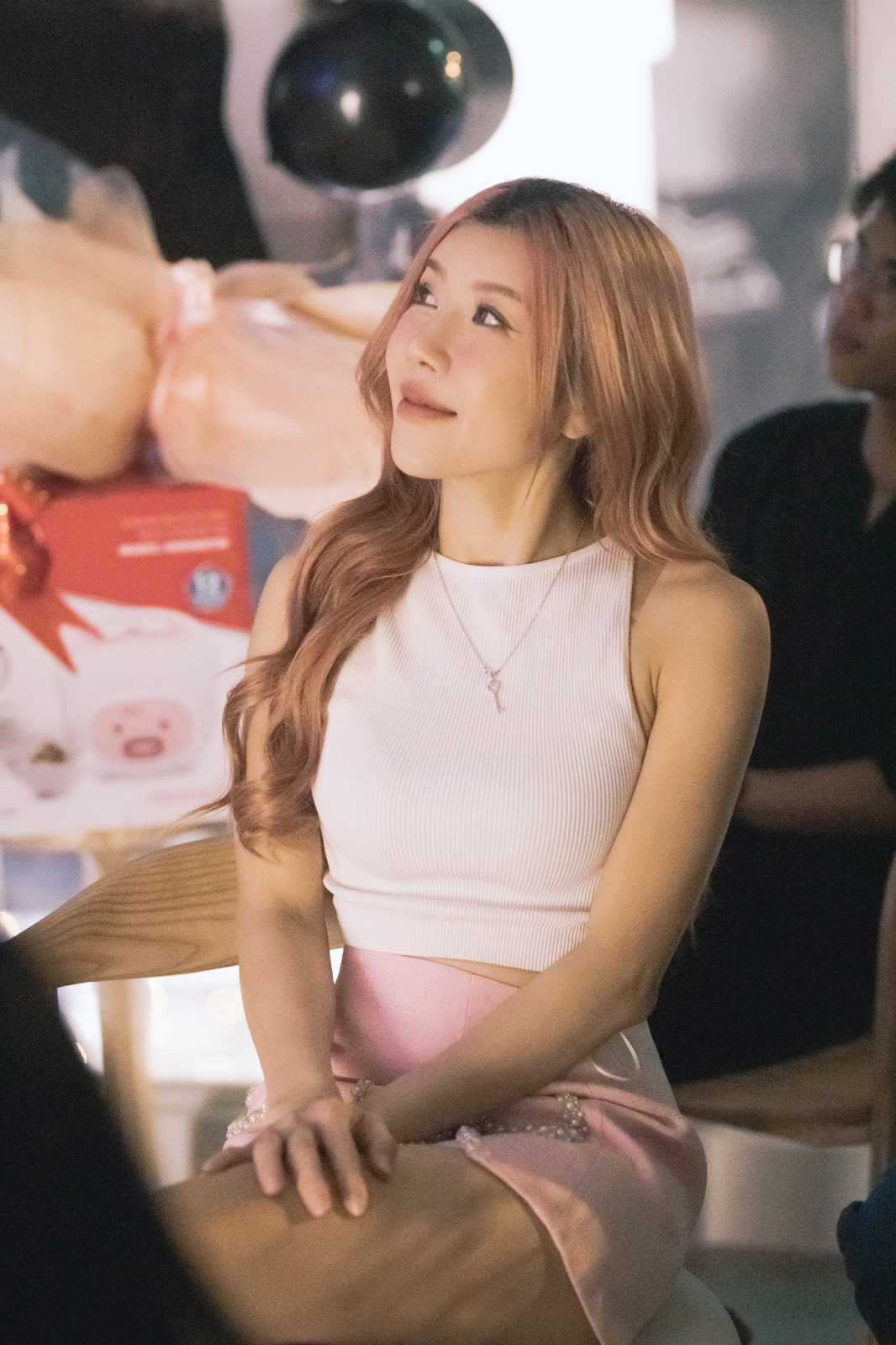 Trang Phap appeared on air. Shes beautiful, the audience wondered where she had been these past years? - Photo 7