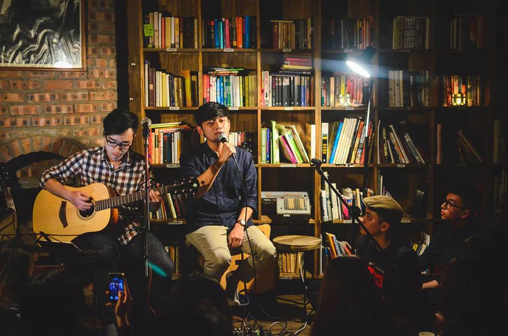 Thái Đinh: Hoàng tử ballad hớp hồn giới trẻ, bỏ việc văn phòng theo đuổi đam mê - Hình 5