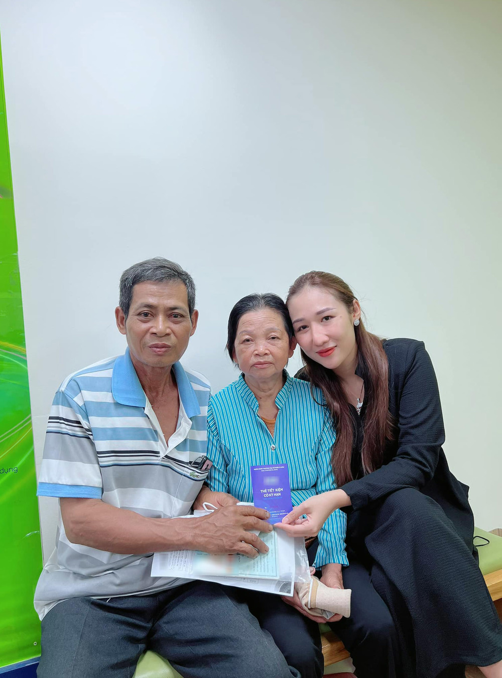 Cựu người mẫu Thiên Vân qua đời ở tuổi 40 vì u não, siêu mẫu Hạ Vy và dàn sao Việt đau xót chia buồn - Hình 7