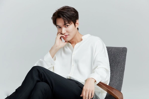 Lee Min Ho gặp rắc rối lớn bị cảnh sát tóm gọn vì trốn thuế: Hình tượng soái ca chính thức sụp đổ? - Hình 5