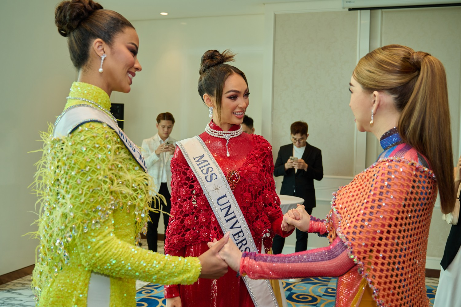 Mr.Nawat cười thẳng mặt vì CEO Anne nhận trái đắng: Quốc gia lớn quay lưng với Miss Universe - Hình 7