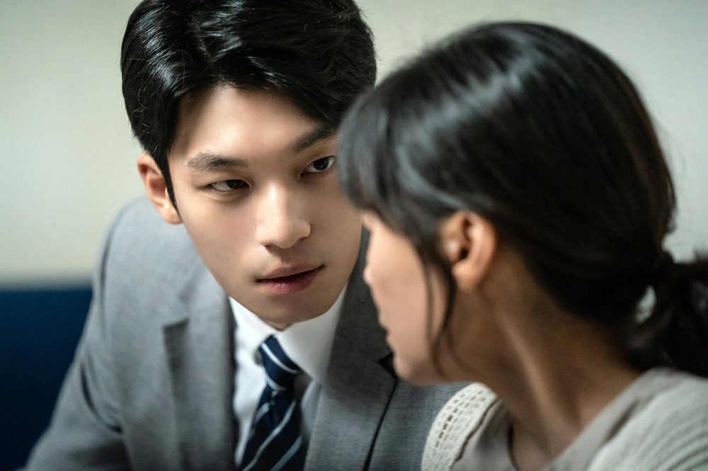 Wi Ha Joon: Vụt sáng nhờ Squid Game, khiến hội chị em truy tìm nhưng quá khứ lạ ít ai biết - Hình 6